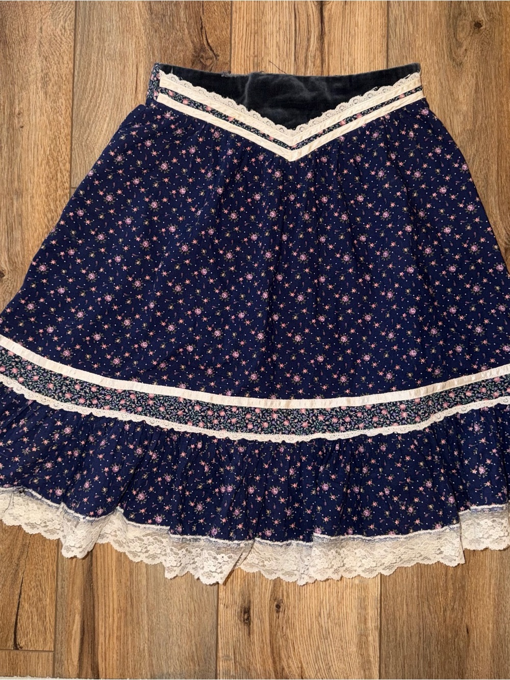VTG Jessica McClintock Gunne Sax Kkirt floral lace cottage navy small/xs *Flawed